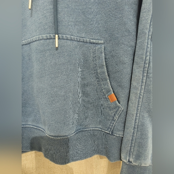 Halara - Picture 10 of 11